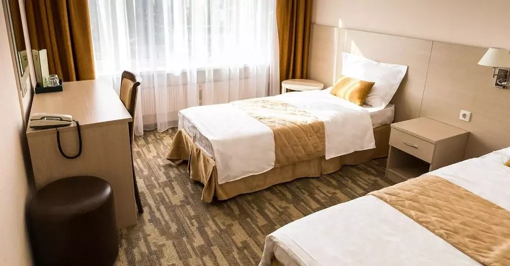 Комната Челябинская область, Челябинск ул. Труда, 153 (18.0 м) - Фото 2