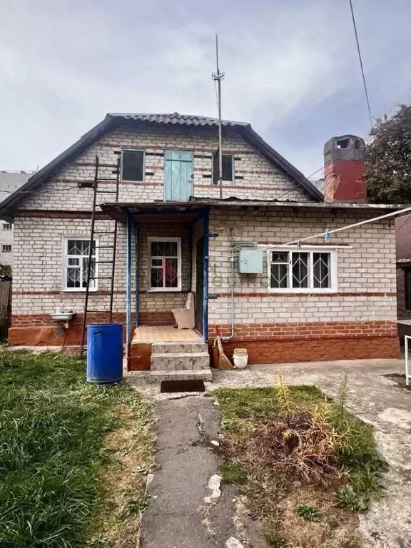 Дом в Белгородская область, Белгород ул. Челюскинцев, 53 (85 м) - Фото 1