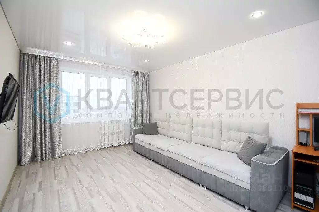 3-к кв. Омская область, Омск Краснознаменная ул., 26к4 (63.4 м) - Фото 1