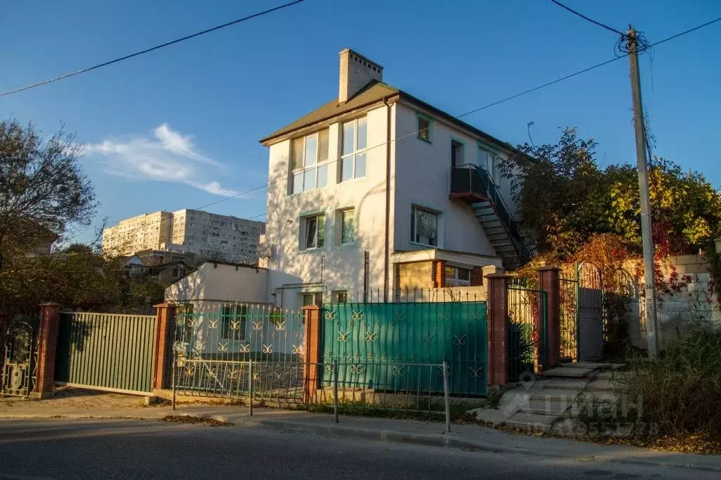 Дом в Севастополь ул. Громова, 22 (107 м) - Фото 0