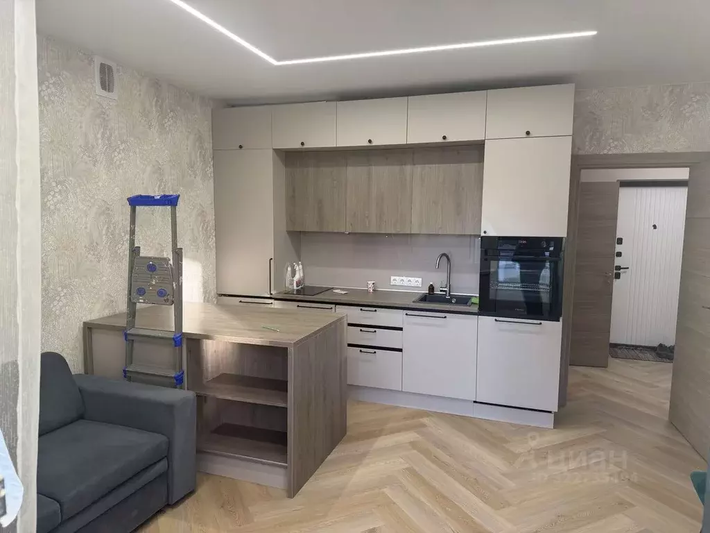 1-к кв. Тюменская область, Тюмень ул. Игоря Комиссарова, 12 (51.4 м) - Фото 2