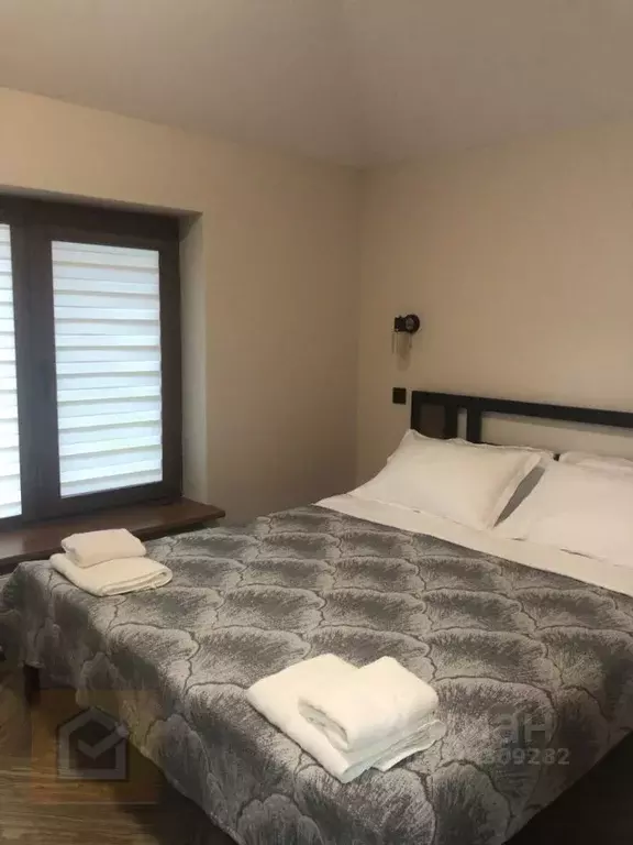 2-к кв. Крым, Евпатория городской округ, Заозерное пгт ул. Аллея ... - Фото 1