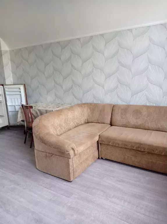 Комната 18 м в 1-к., 1/2 эт. - Фото 0