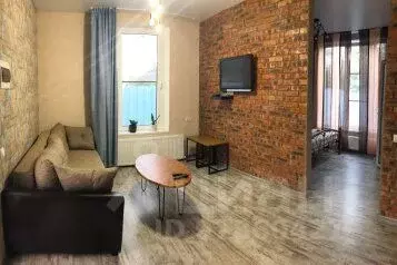 2-к кв. Краснодарский край, Славянск-на-Кубани Школьная ул., 438 (30.0 ... - Фото 0