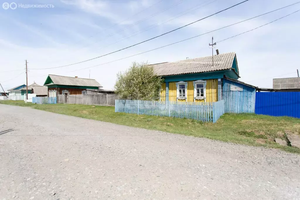 Дом в Тюменская область, Тобольский муниципальный округ, Дегтяревское ... - Фото 1