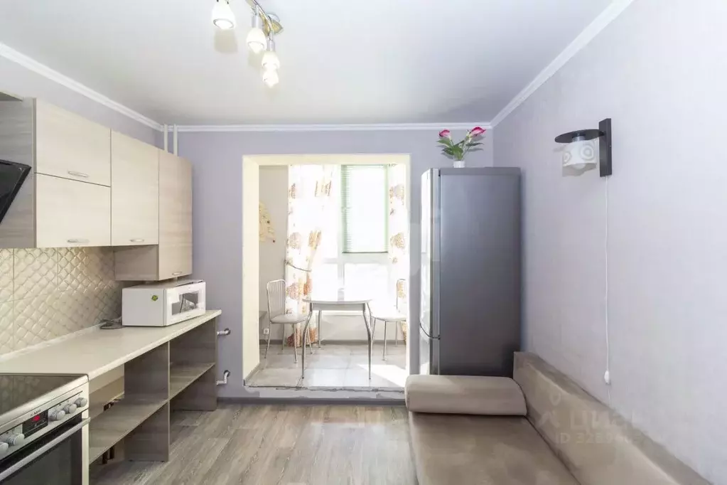 Студия Тюменская область, Тюмень ул. Новоселов, 115 (17.0 м) - Фото 1