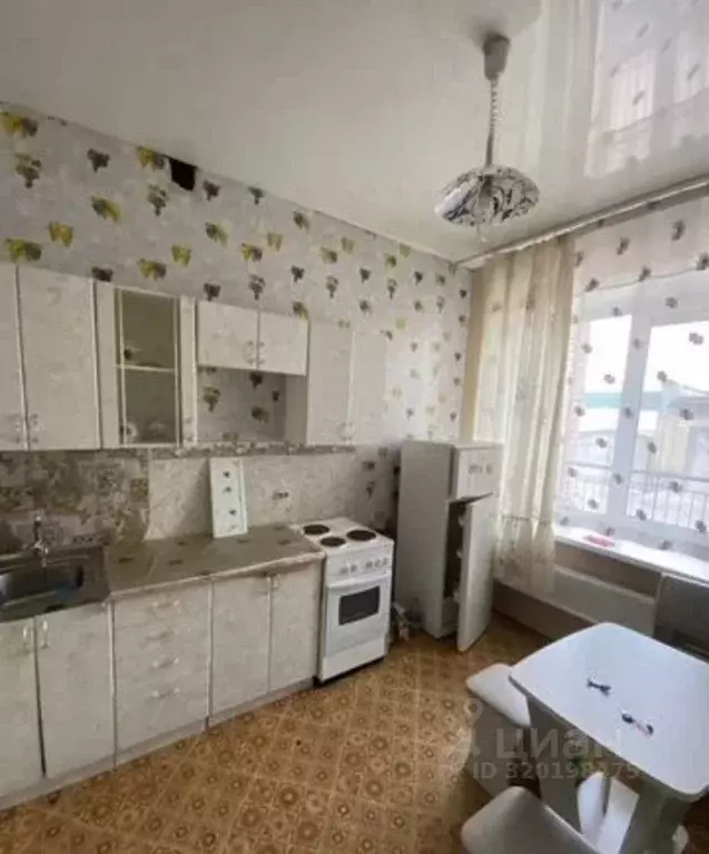 1-к кв. Хакасия, Черногорск ул. Калинина, 1 (30.0 м) - Фото 0