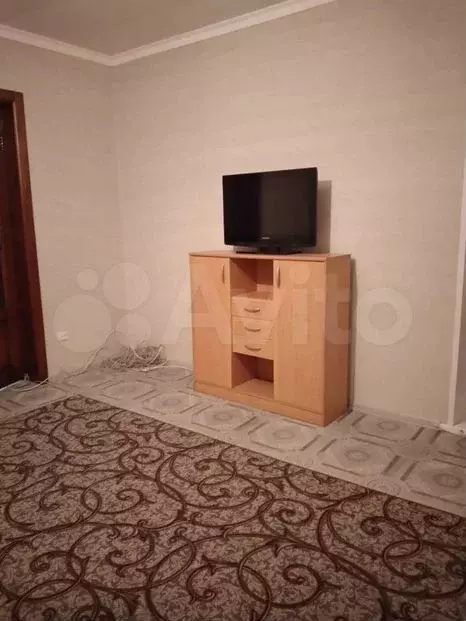 2-к. квартира, 60м, 3/3эт. - Фото 0