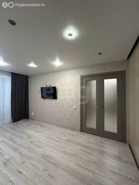 3-комнатная квартира: Тюмень, Солнечный проезд, 27 (70.5 м) - Фото 2