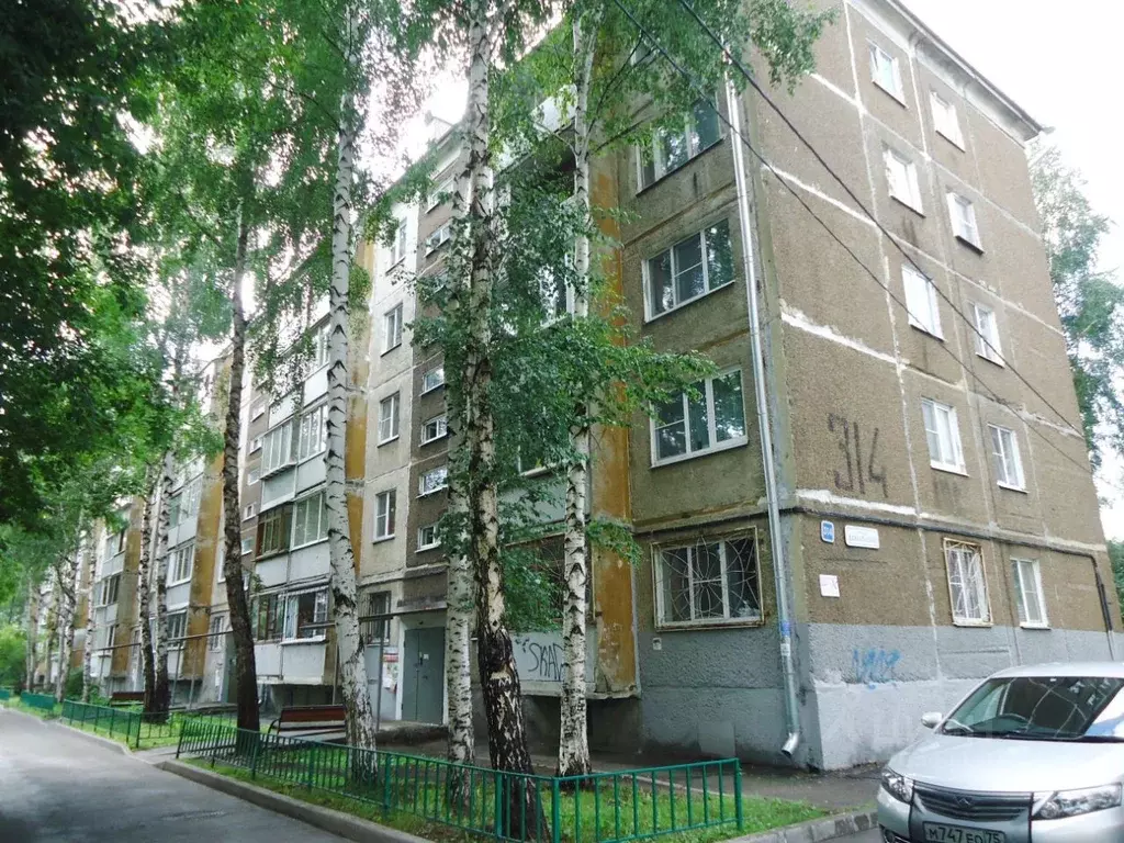 4-к кв. Иркутская область, Иркутск Байкальская ул., 314 (59.8 м) - Фото 0