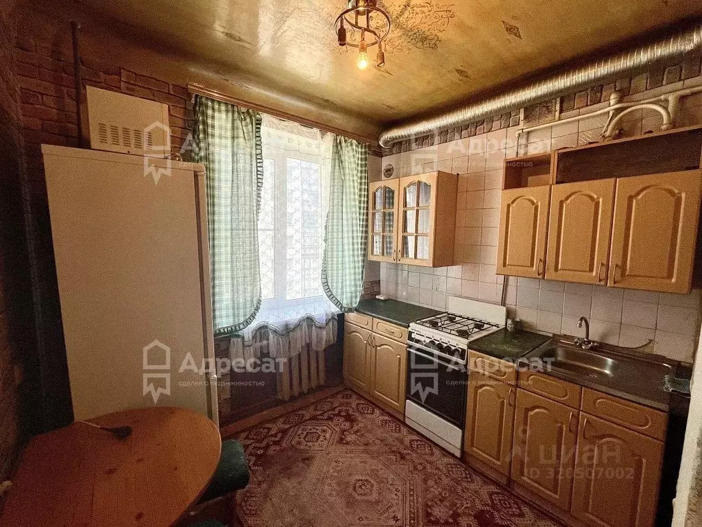 2-к кв. Волгоградская область, Волгоград Коммунистическая ул., 34 ... - Фото 0