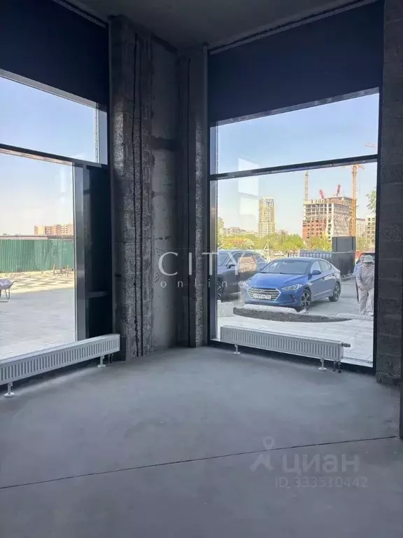Помещение свободного назначения в Тюменская область, Тюмень ул. ... - Фото 1