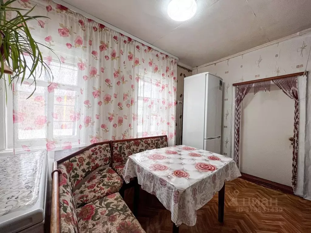 Дом в Оренбургская область, Оренбург Восточная ул., 64 (59 м) - Фото 1
