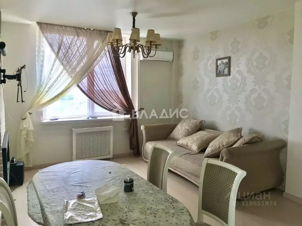 3-к кв. Белгородская область, Белгород Садовая ул., 118ж (72.1 м) - Фото 0
