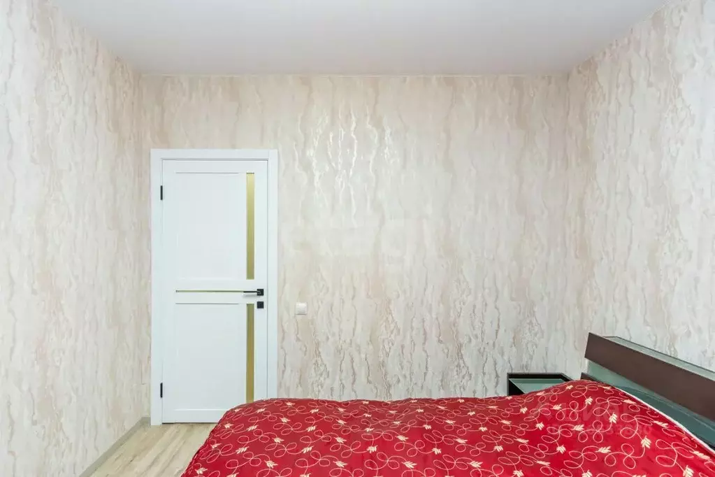 1-к кв. Тюменская область, Тюмень ул. Фармана Салманова, 23 (30.0 м) - Фото 1