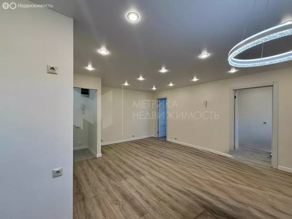 2-комнатная квартира: Тюмень, улица Республики, 174 (42.3 м) - Фото 2