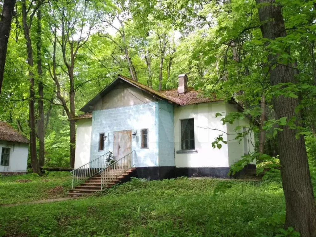 Продам помещение свободного назначения, 1800 м - Фото 0
