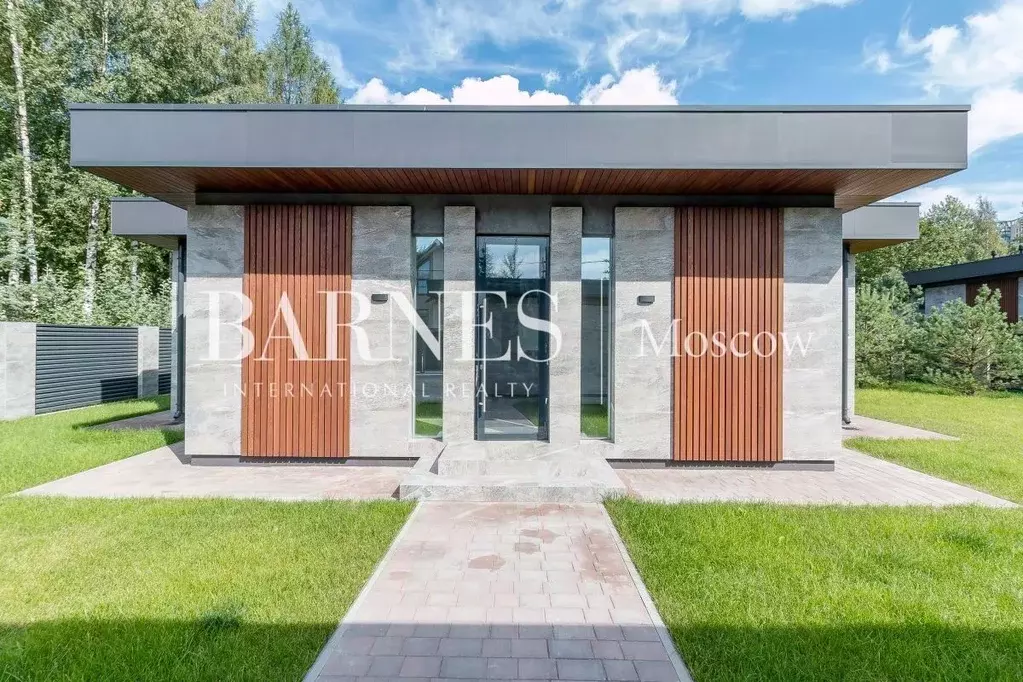 Дом в Санкт-Петербург Ушковская ул., 8 (350 м) - Фото 1