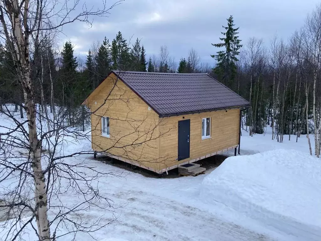 Дом в Мурманская область, Кольский район, Мурмаши пгт ул. Цесарского, ... - Фото 2