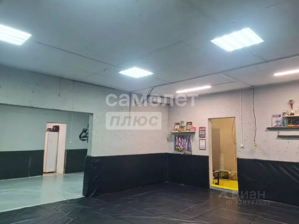 Помещение свободного назначения в Иркутская область, Иркутск ул. ... - Фото 1