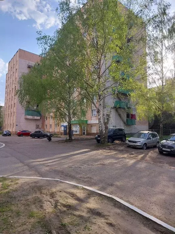 Комната 29,5 м в 2-к., 2/9 эт. - Фото 0