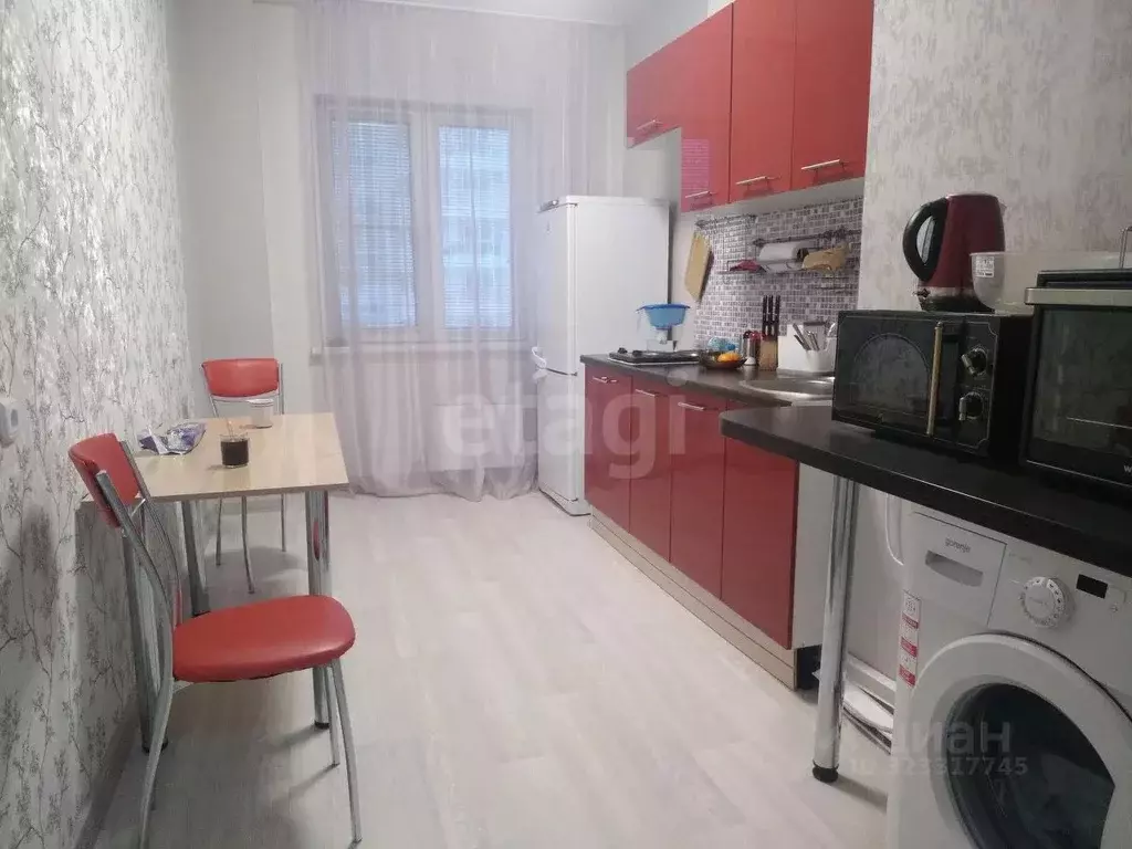 1-к кв. Красноярский край, Красноярск наб. Ярыгинская, 3 (36.0 м) - Фото 2