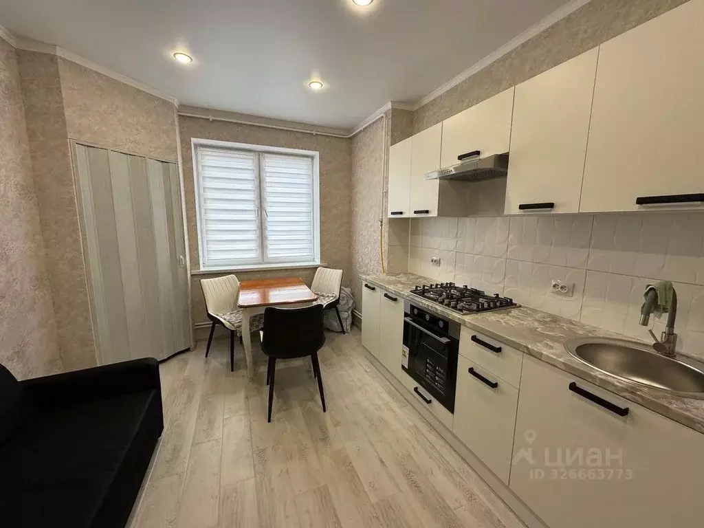 1-к кв. Курская область, Курск ул. Лысая Гора, 3 (43.0 м) - Фото 2