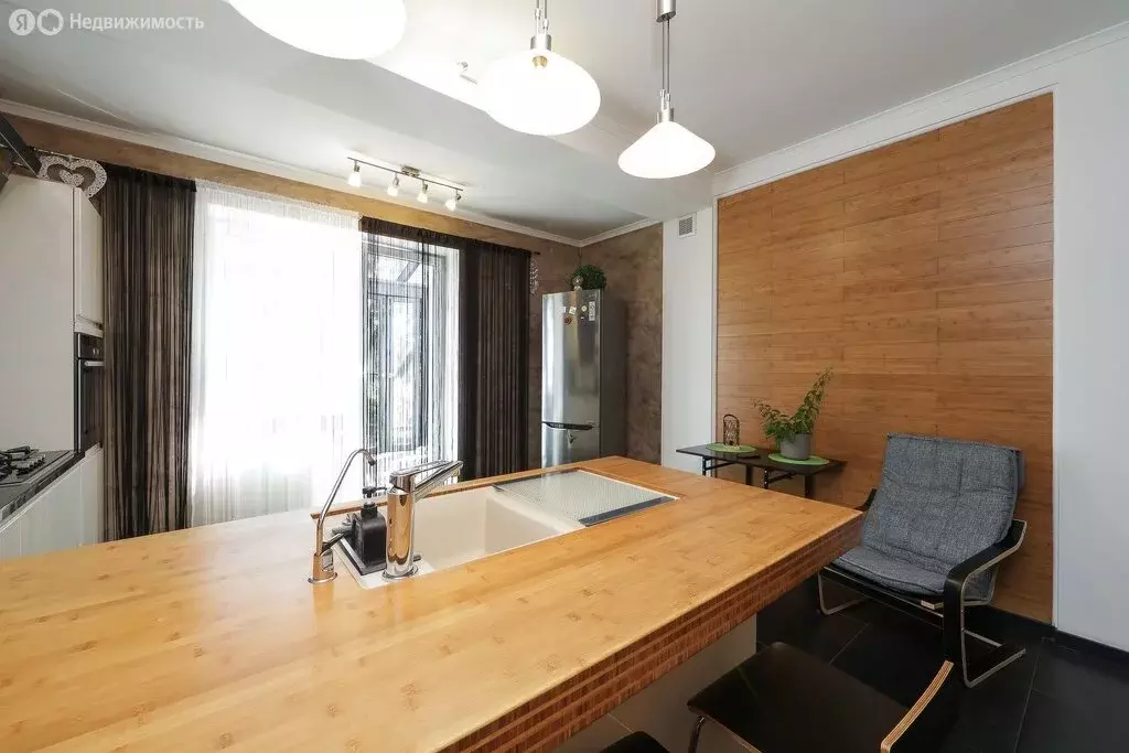 Дом в Калининград, Коломенская улица, 13 (350 м) - Фото 0