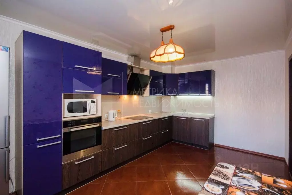 1-к кв. Тюменская область, Тюмень ул. Василия Гольцова, 10 (49.9 м) - Фото 1