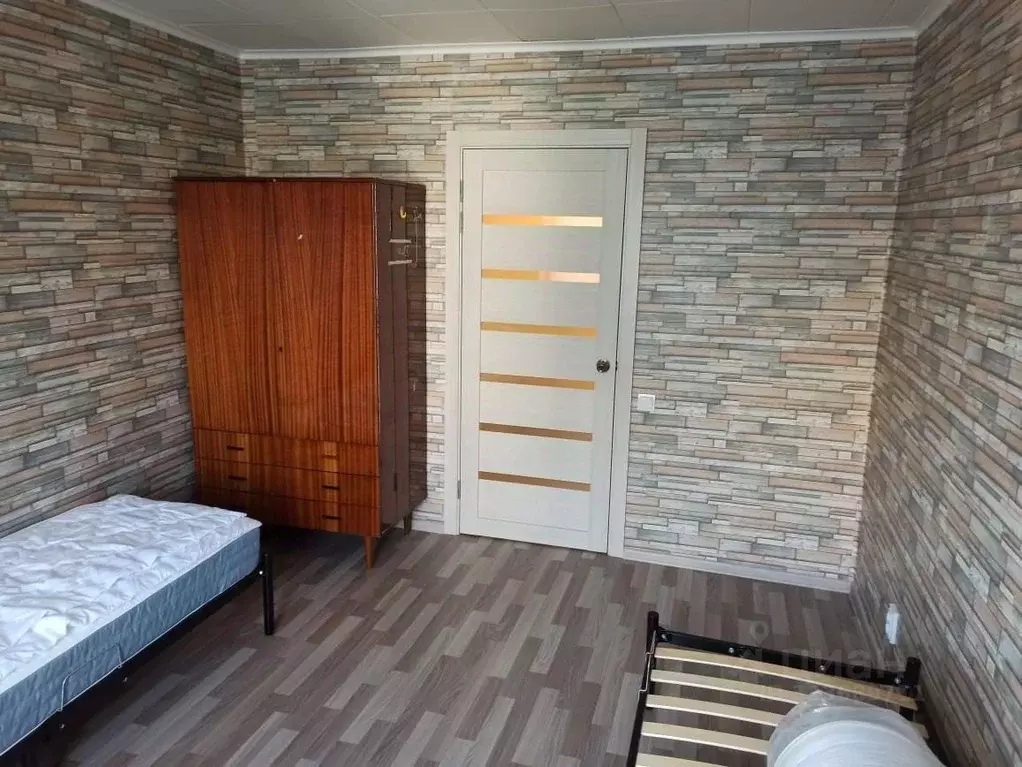 3-к кв. Саратовская область, Балаково ш. Саратовское, 35 (70.0 м) - Фото 1