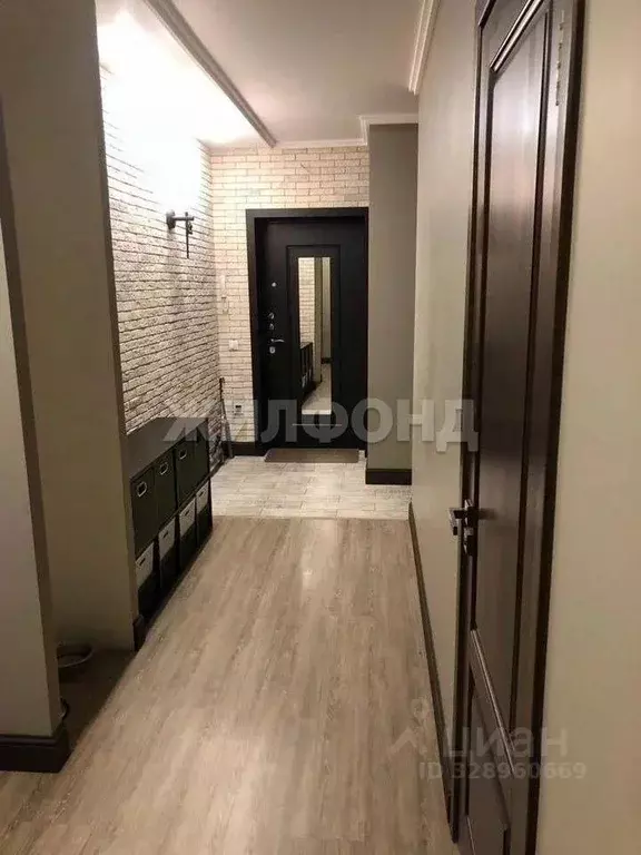 3-к кв. Томская область, Томск просп. Ленина, 157 (94.0 м) - Фото 1