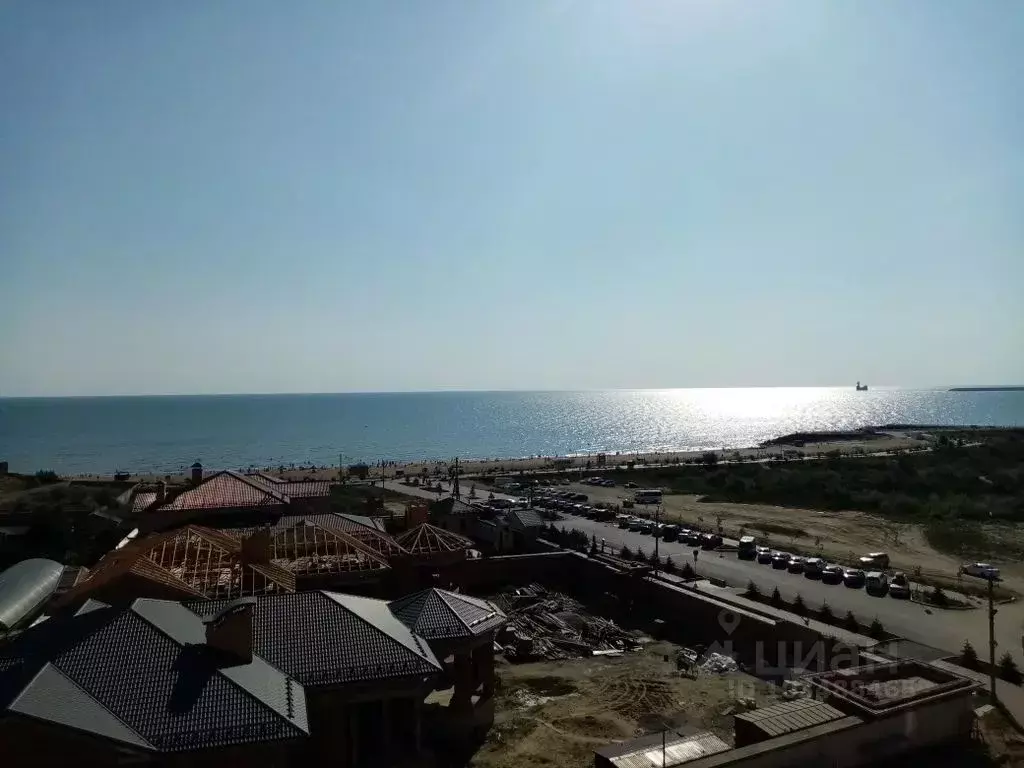 2-к кв. Дагестан, Каспийск ул. М. Халилова, 48 (77.0 м) - Фото 0