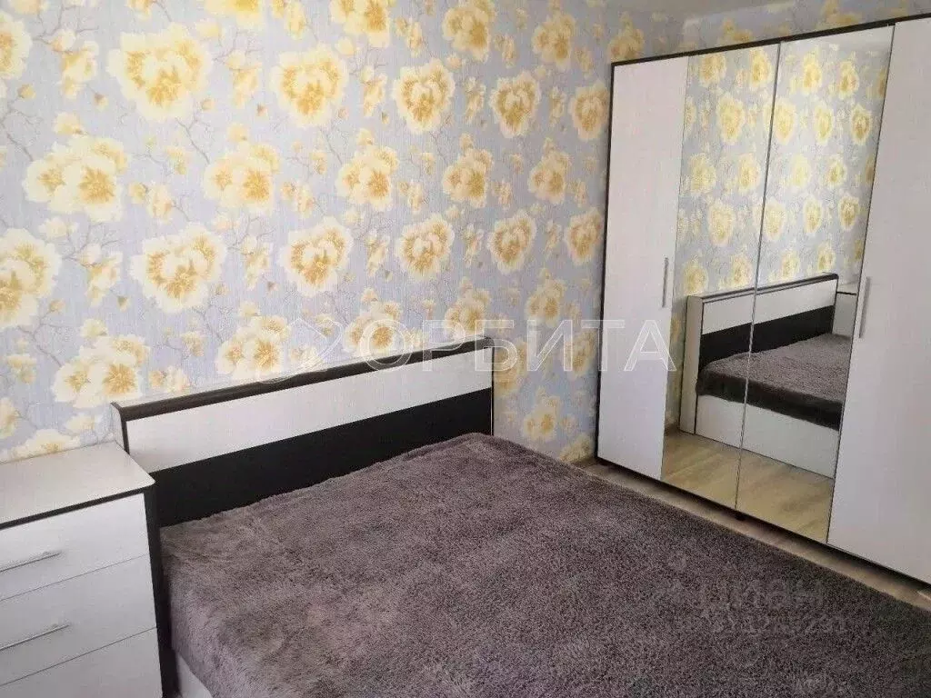 2-к кв. Тюменская область, Тюмень ул. 50 лет Октября, 36а (55.0 м) - Фото 1