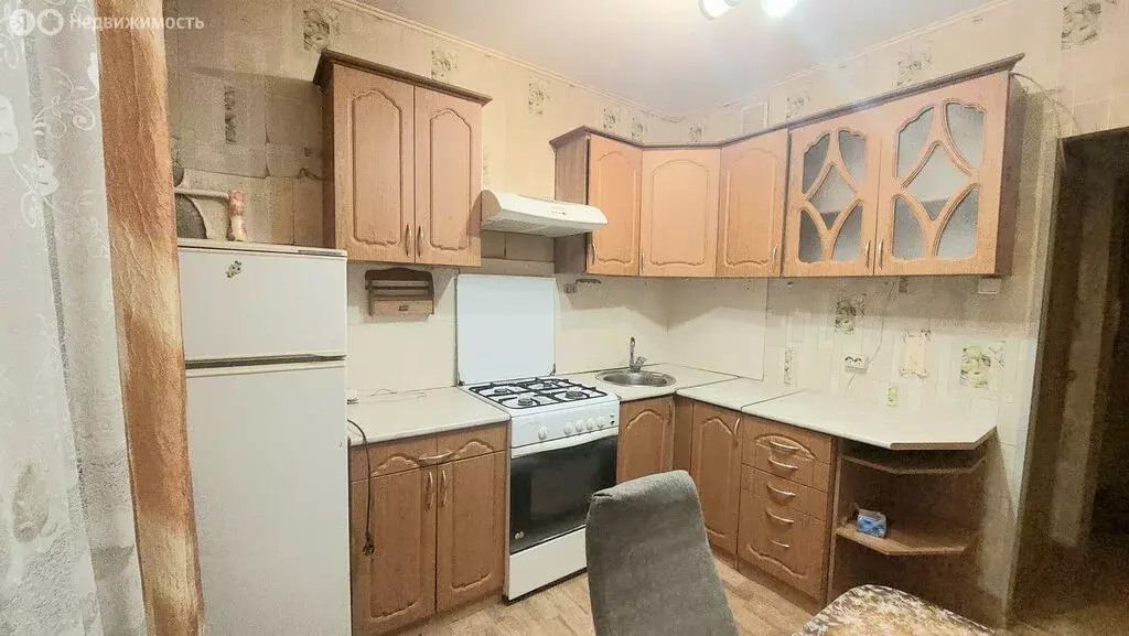 3-комнатная квартира: Брянск, улица Есенина, 10 (63.8 м) - Фото 1