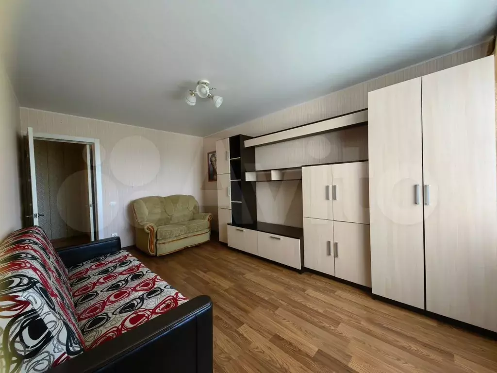 1-к. квартира, 44 м, 4/10 эт. - Фото 1