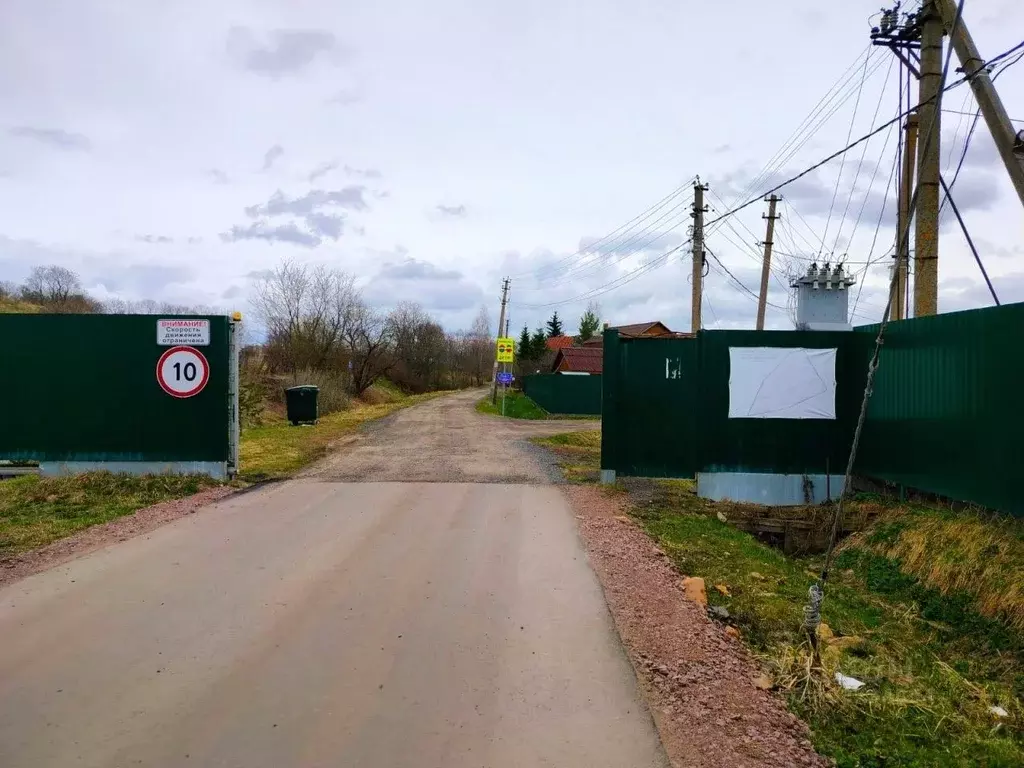 Участок в Ленинградская область, Ломоносовский район, Виллозское ... - Фото 0