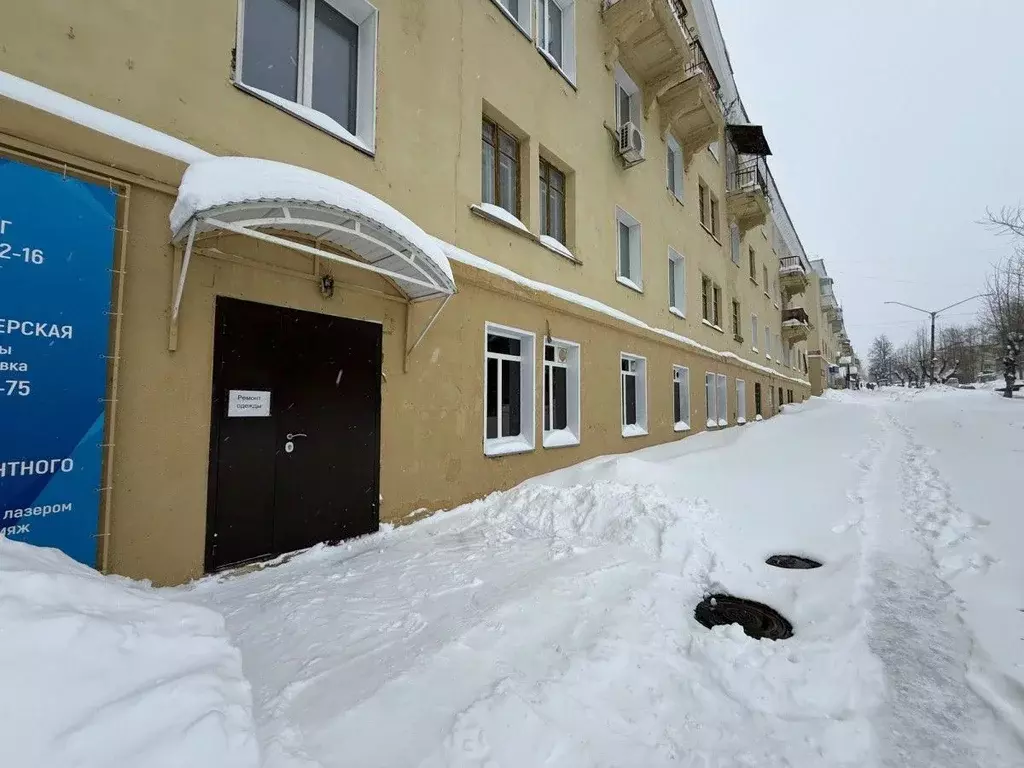 Офис в Кировская область, Кирово-Чепецк просп. Мира, 24 (100 м) - Фото 1