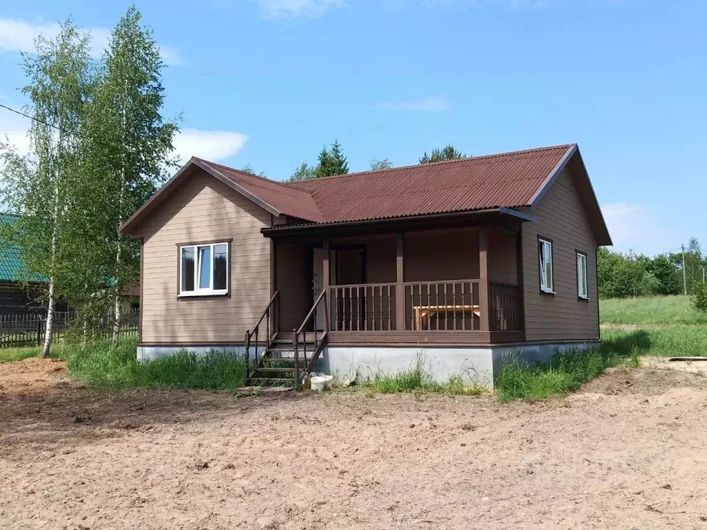 Дом в Ленинградская область, Лужский район, Толмачевское городское ... - Фото 0