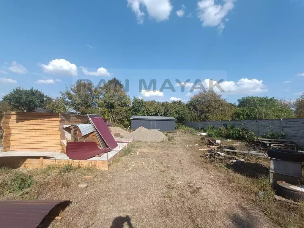 Дом в Адыгея, Майкопский район, Краснооктябрьское с/пос, пос. ... - Фото 2