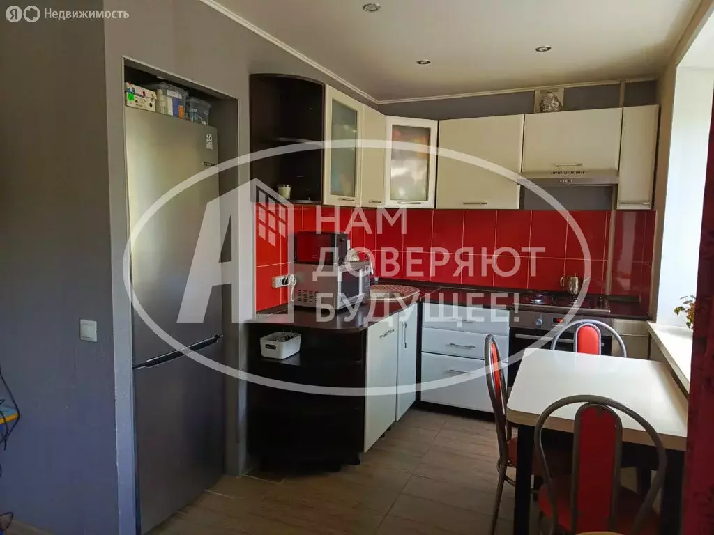 2-комнатная квартира: Лысьва, улица Металлистов, 28 (46.8 м) - Фото 0