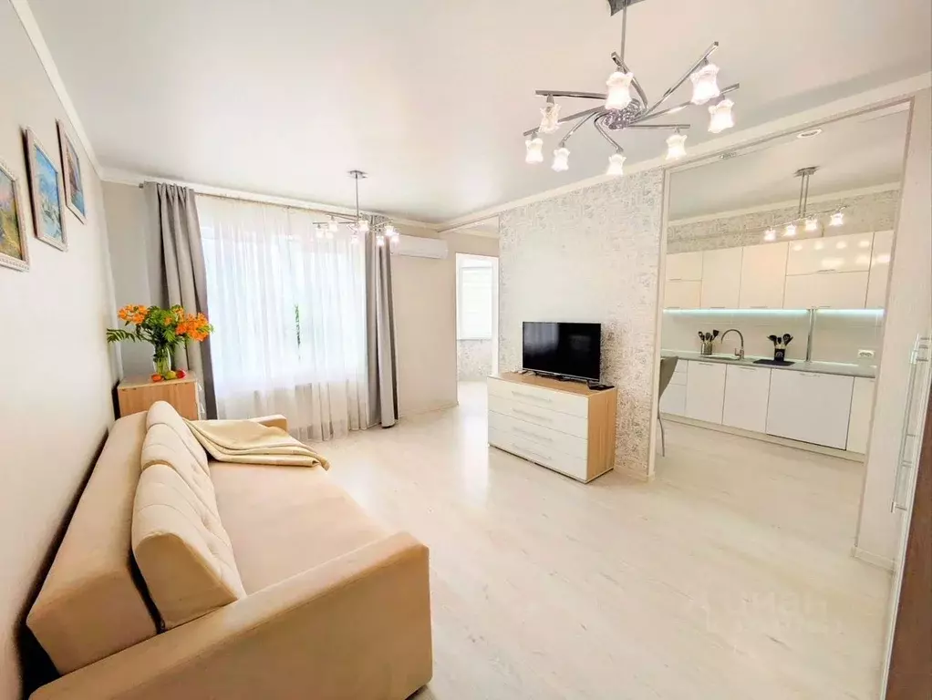 3-к кв. Крым, Симферополь ул. Дачная, 22А (75.0 м) - Фото 1