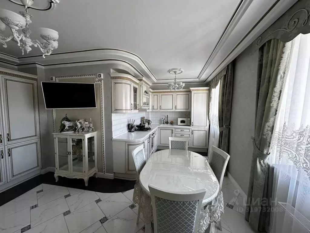 3-к кв. Калининградская область, Калининград ул. Согласия (86.0 м) - Фото 0