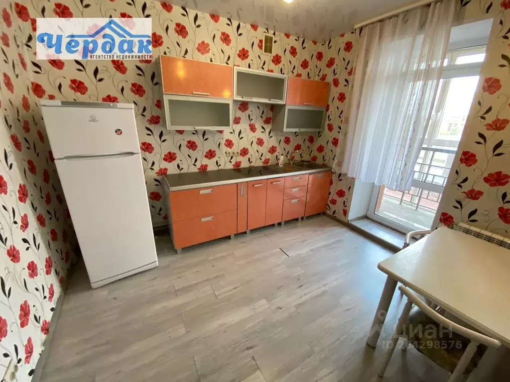 1-к кв. Омская область, Омск Октябрьская ул., 107 (40.0 м) - Фото 1