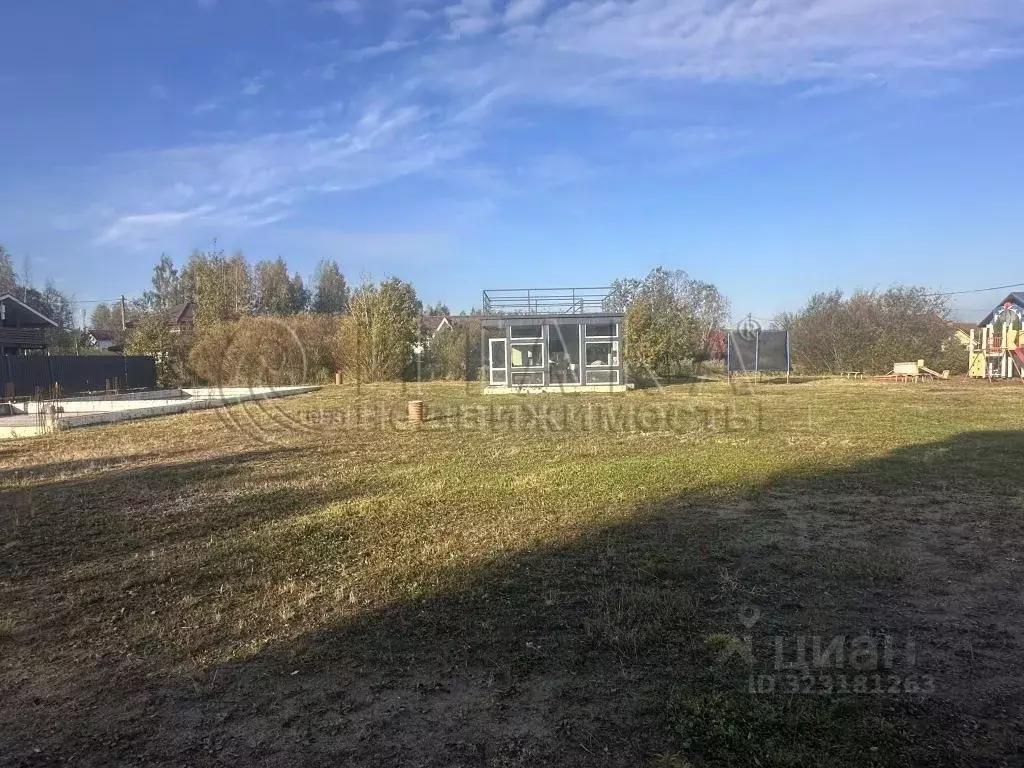 Участок в Ленинградская область, Ломоносовский район, Пениковское ... - Фото 1