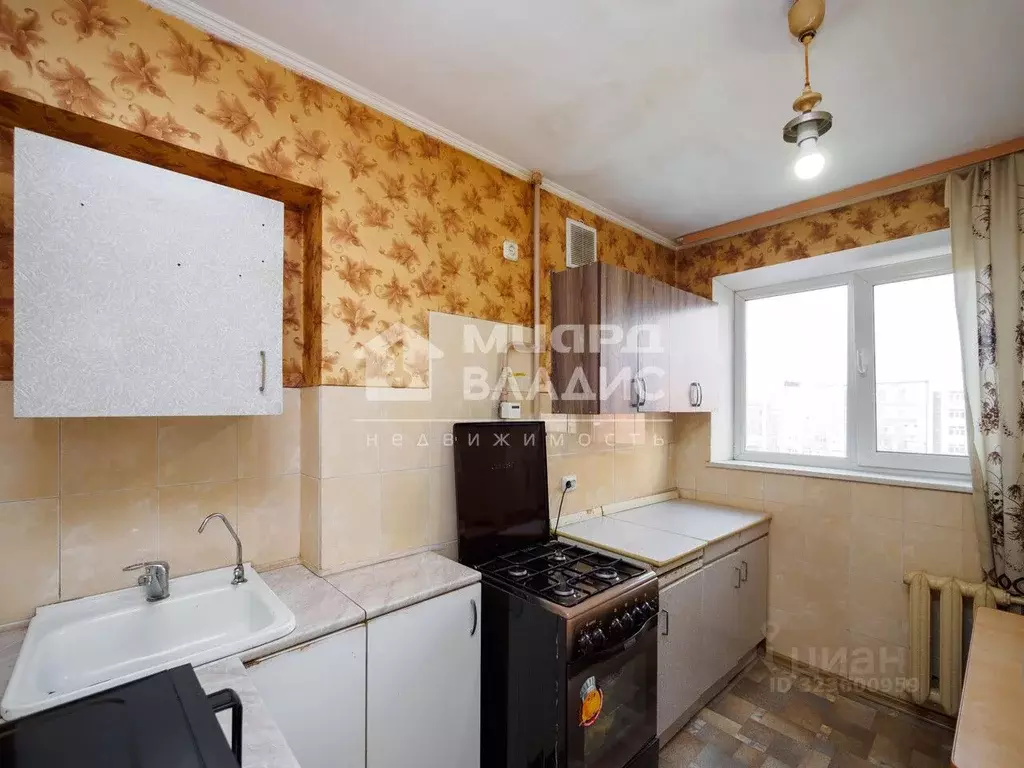 2-к кв. Омская область, Омск ул. Чехова, 3 (46.3 м) - Фото 1