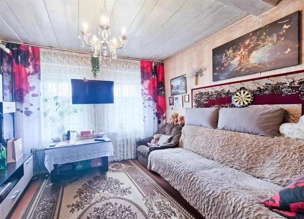 Дом в Свердловская область, Первоуральск ул. 18 лет Октября (38 м) - Фото 1