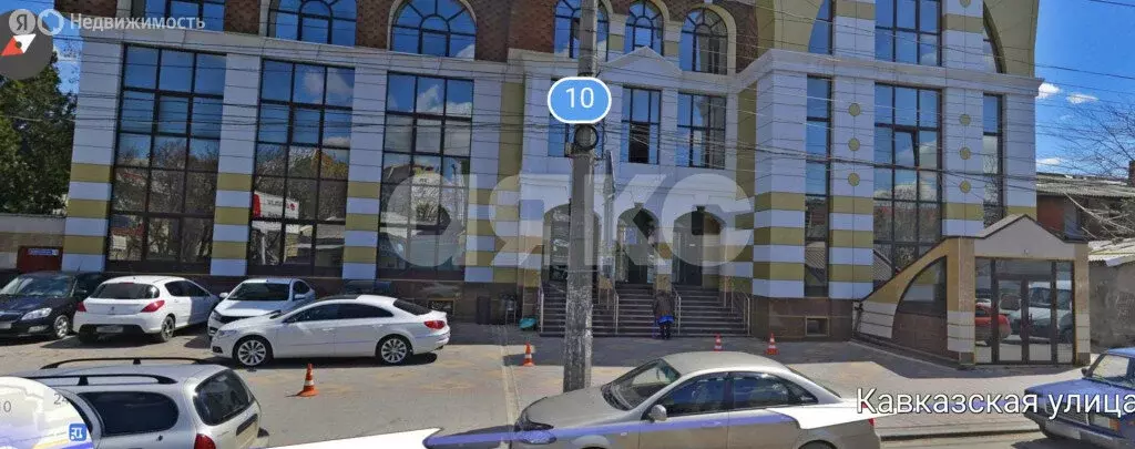 Торговая площадь (390 м) - Фото 1