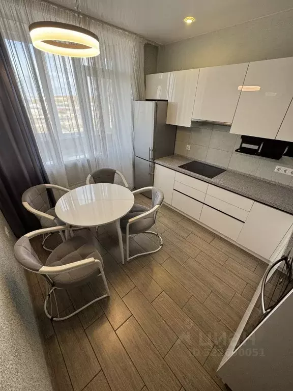 2-к кв. Свердловская область, Екатеринбург ул. Авиаторов, 1А (60.0 м) - Фото 1