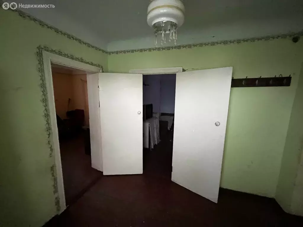 Дом в посёлок Большевик, Школьная улица (80 м) - Фото 1