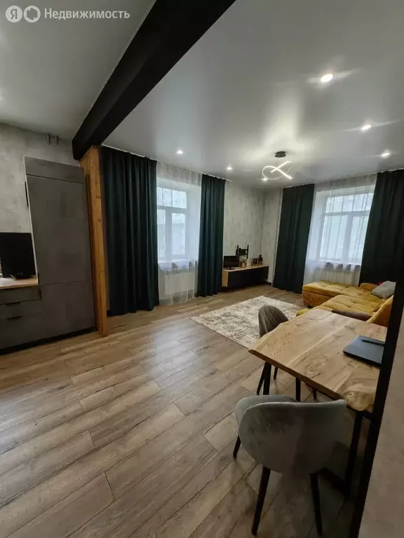 3-комнатная квартира: Новосибирск, улица Ленина, 55 (72 м) - Фото 1